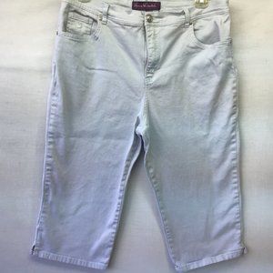 Gloria Vanderbilt Women's Bermuda Shorts Gray Denim 5 Pocket Belted Size 16R